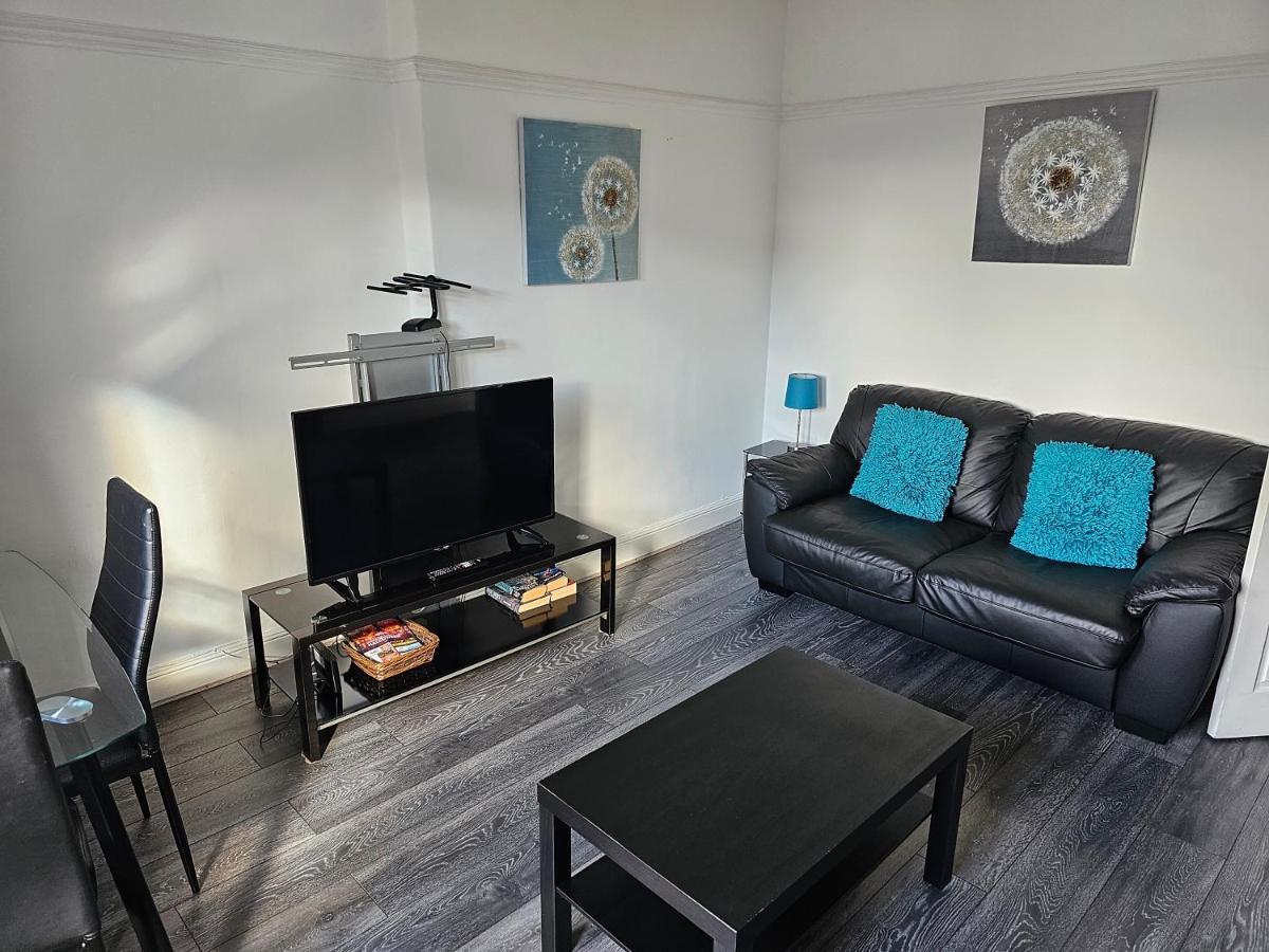 Snug - Meadhan Apartment Хеленсборо Экстерьер фото