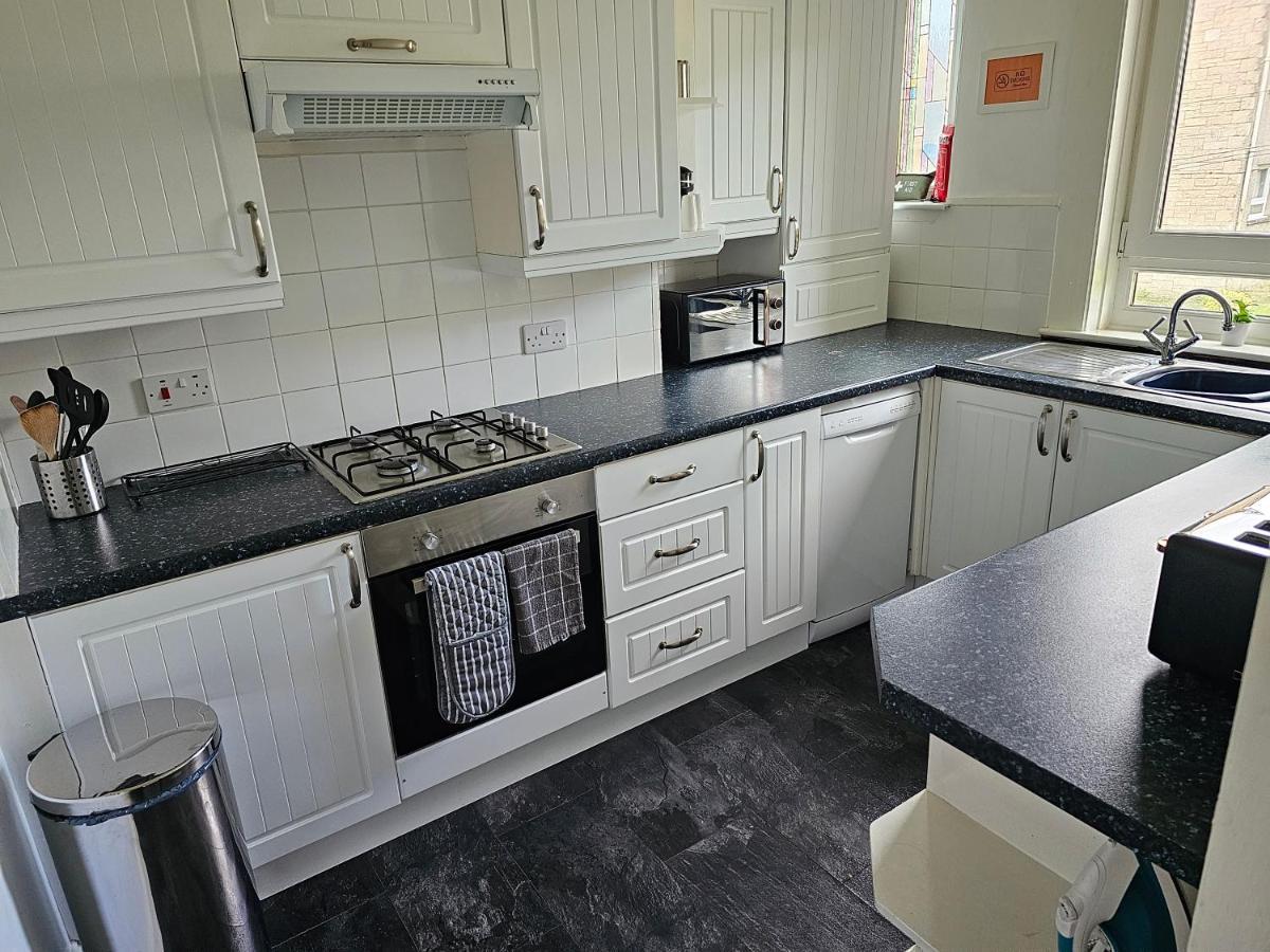 Snug - Meadhan Apartment Хеленсборо Экстерьер фото